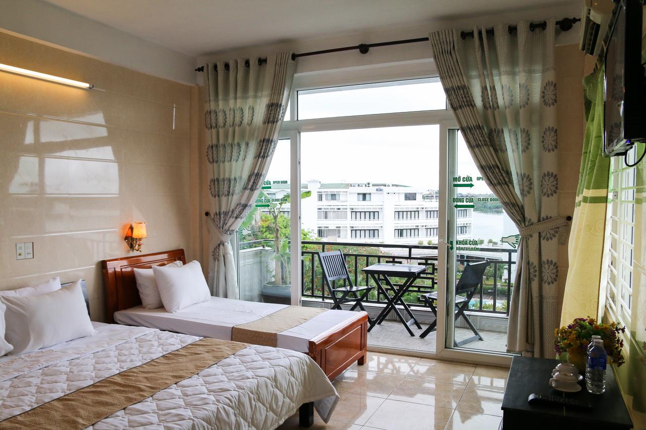 Hue Family Boutique Homestay Exterior photo